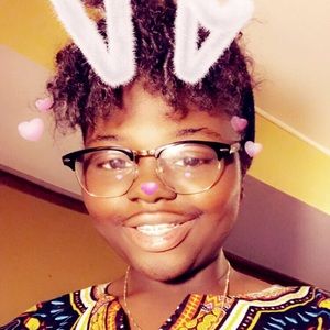 Meet your Posher, Takia